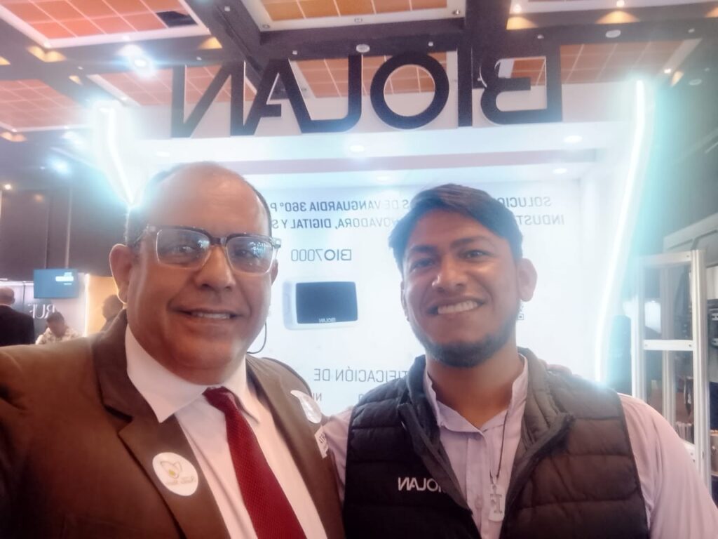 Con Franklin Gómez, de BIOLAN